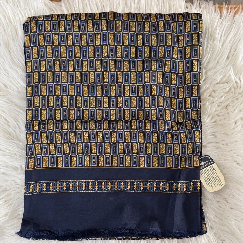 Tie Rack Silk & Lambswool Elegant Navy and Gold Men's Scarf NWT